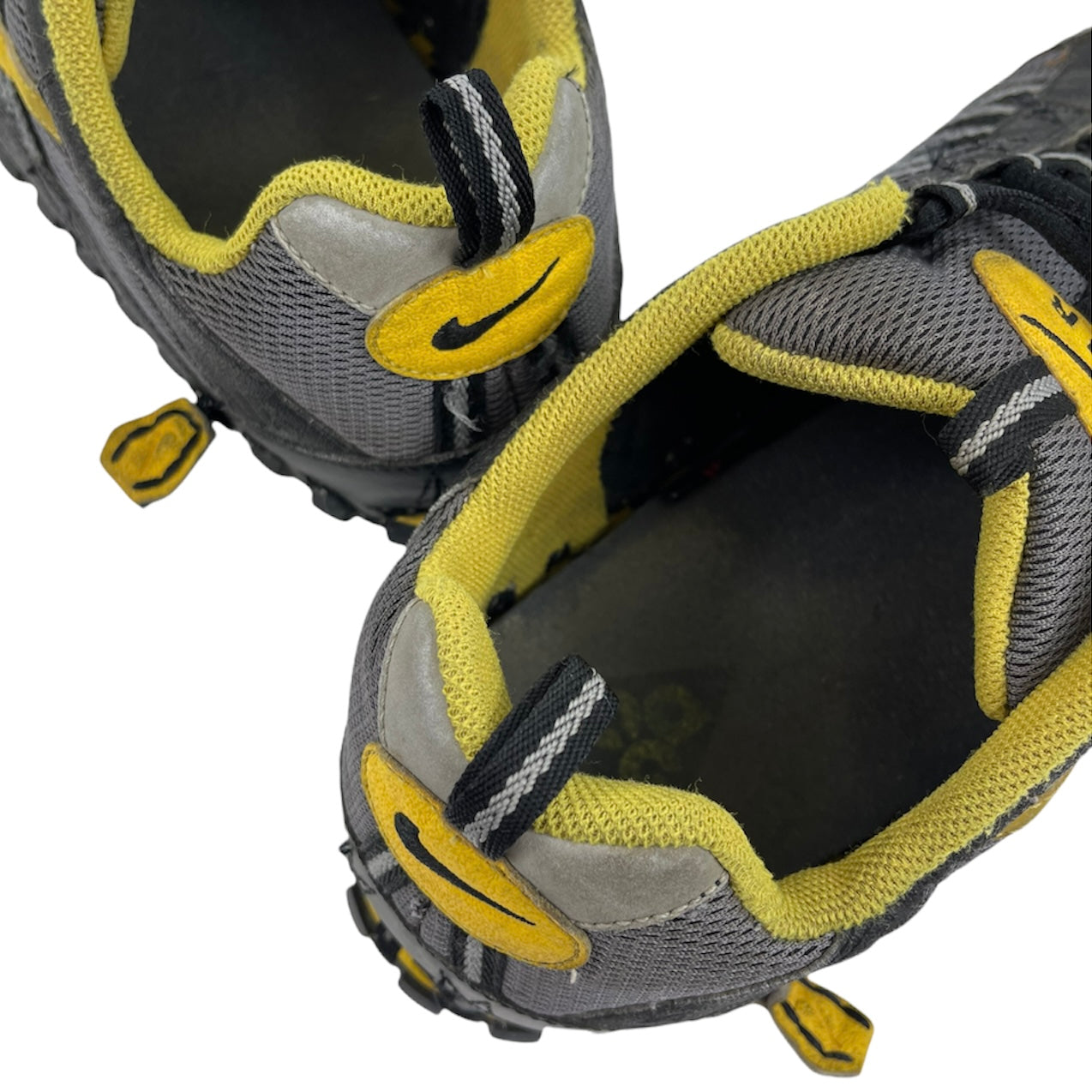 2009 Nike Air considered terra Humara