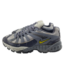Load image into Gallery viewer, 1998 Nike Air Terra Triax
