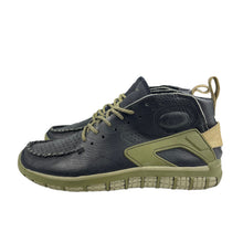 Load image into Gallery viewer, 2005 sample Nike Mowabb II considered
