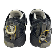 Load image into Gallery viewer, 2006 Adidas clima-cool Kona system trainers
