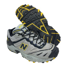 Load image into Gallery viewer, 1990s New balance all terrain
