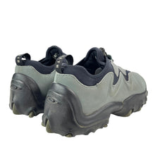 Load image into Gallery viewer, 2000s Oakley teeth slip on toggle
