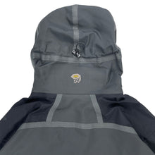 Load image into Gallery viewer, 2000s Mountain Hardwear conduit sofshell
