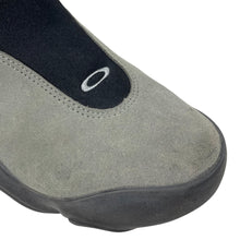 Load image into Gallery viewer, 2000s Oakley flesh slip on
