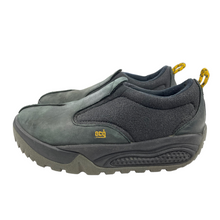 Load image into Gallery viewer, 2000 Nike ACG Ridgeback mule slip on
