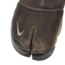 Load image into Gallery viewer, 2002 Nike Air Rift leather cover
