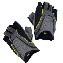 Load image into Gallery viewer, 2000 Nike Fingerless gloves
