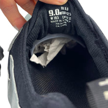 Load image into Gallery viewer, 2000s Oakley teeth slip on toggle
