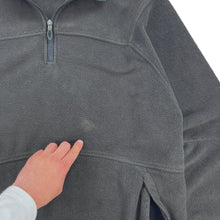 Load image into Gallery viewer, 2000 Oakley Quarter zip fleece
