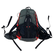 Load image into Gallery viewer, 2000 Salomon Day Backpack
