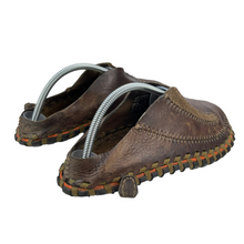 Load image into Gallery viewer, 2007 Nike Considered Long ball slip on
