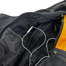 Load image into Gallery viewer, 2000s Oakley Sandbag sling
