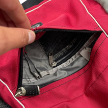 Load image into Gallery viewer, 2000s Samsonite sling bag
