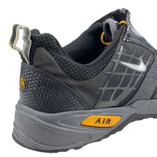 Load image into Gallery viewer, 2005 Nike ACG Watershield
