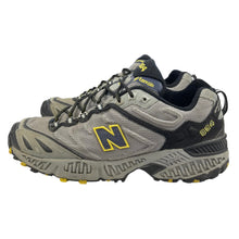 Load image into Gallery viewer, 1990s New Balance all terrain 804
