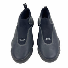 Load image into Gallery viewer, 2000s Oakley flesh slip on
