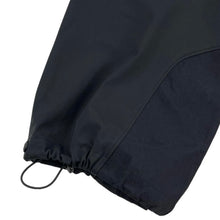 Load image into Gallery viewer, 2000s Mountain Hardwear Conduit Softshell Ski Bottoms
