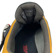 Load image into Gallery viewer, Teva terra wraptor XCR
