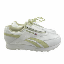 Load image into Gallery viewer, Sample Reebok toggle classics
