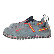 Load image into Gallery viewer, 2007 Nike ACG pocketknife watershoe
