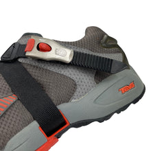 Load image into Gallery viewer, 2000s Teva Terra wraptor Gore-tex
