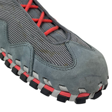 Load image into Gallery viewer, 2007 Nike ACG pocketknife watershoe
