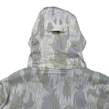 Load image into Gallery viewer, 2007 Quicksilver x Futura Fu Splinter DPM Antarctica Jacket size Medium
