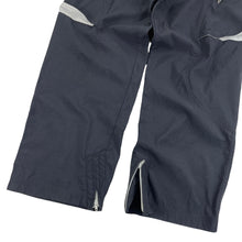 Load image into Gallery viewer, 2000s Oakley software cargo pants
