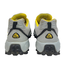 Load image into Gallery viewer, 2002 Nike ACG Phassad
