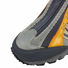 Load image into Gallery viewer, 2001 Nike terra air Humara slip on
