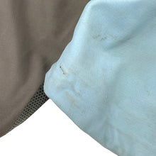 Load image into Gallery viewer, 2000s Mountain Hardwear conduit softshell
