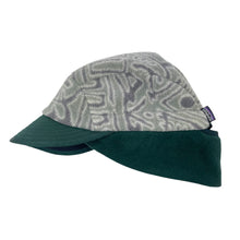 Load image into Gallery viewer, 1998 Patagonia synchilla duck bill “switchback sagebrush”
