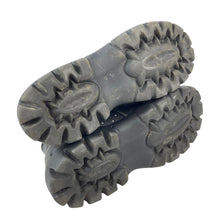 Load image into Gallery viewer, 2000 Oakley Pit shoe
