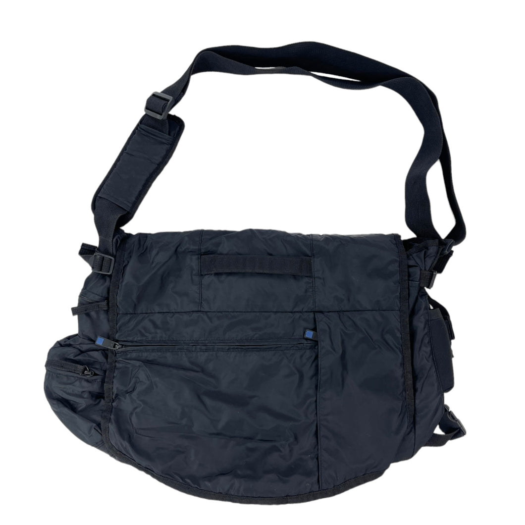 2005 Gap messenger shoulder bag