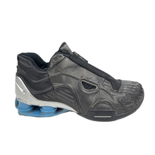 Load image into Gallery viewer, 2001 Nike Shox XT
