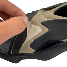 Load image into Gallery viewer, 2000s Oakley sample sliders
